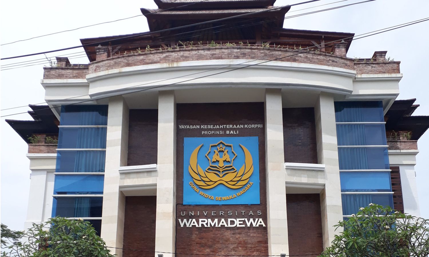 universitas swasta di Bali