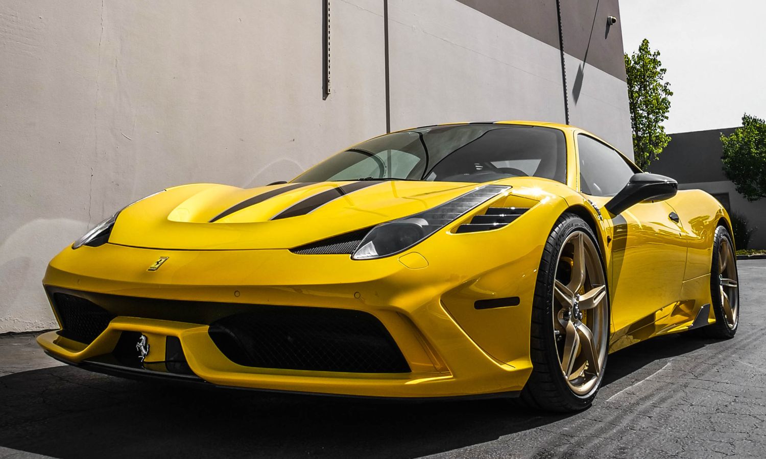 sewa Ferrari Bali