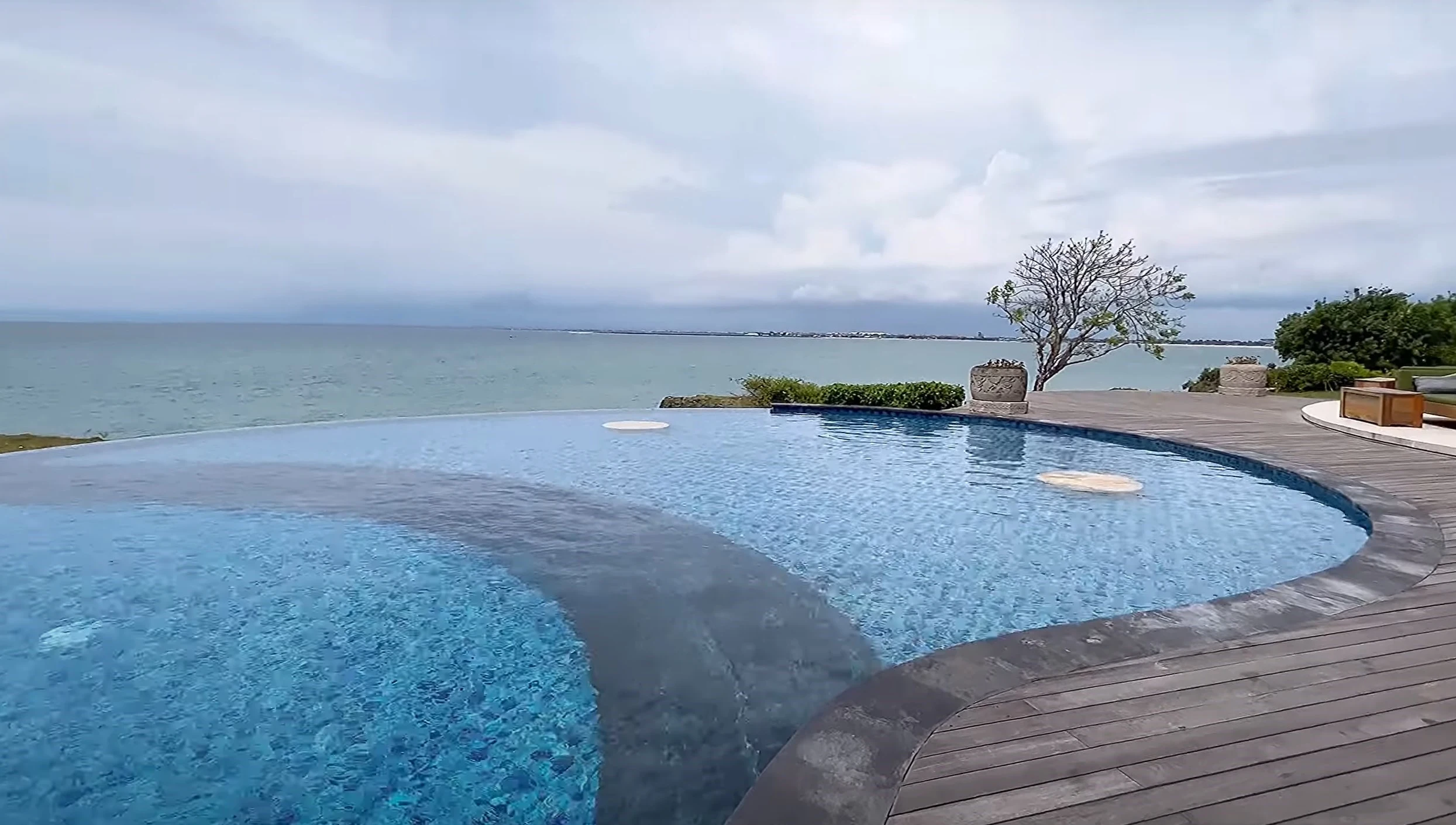Locca Sea House
