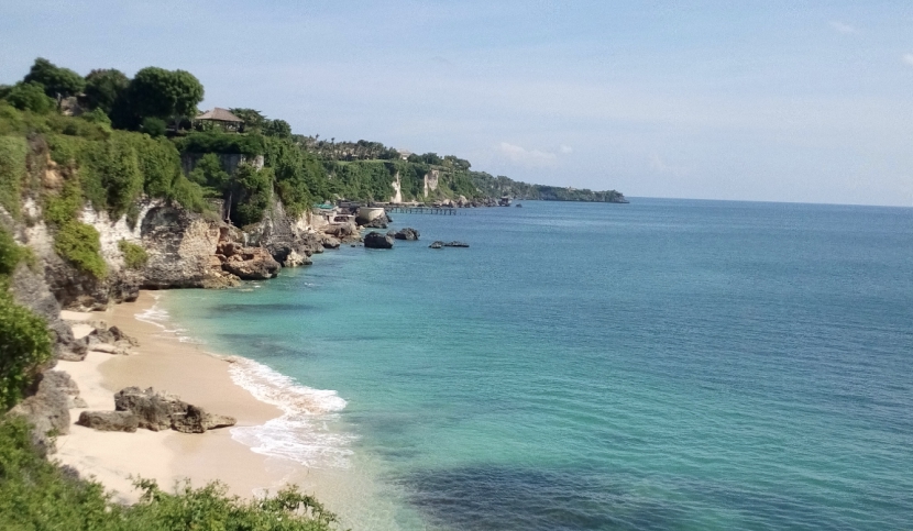 Pantai Padang Padang Bali