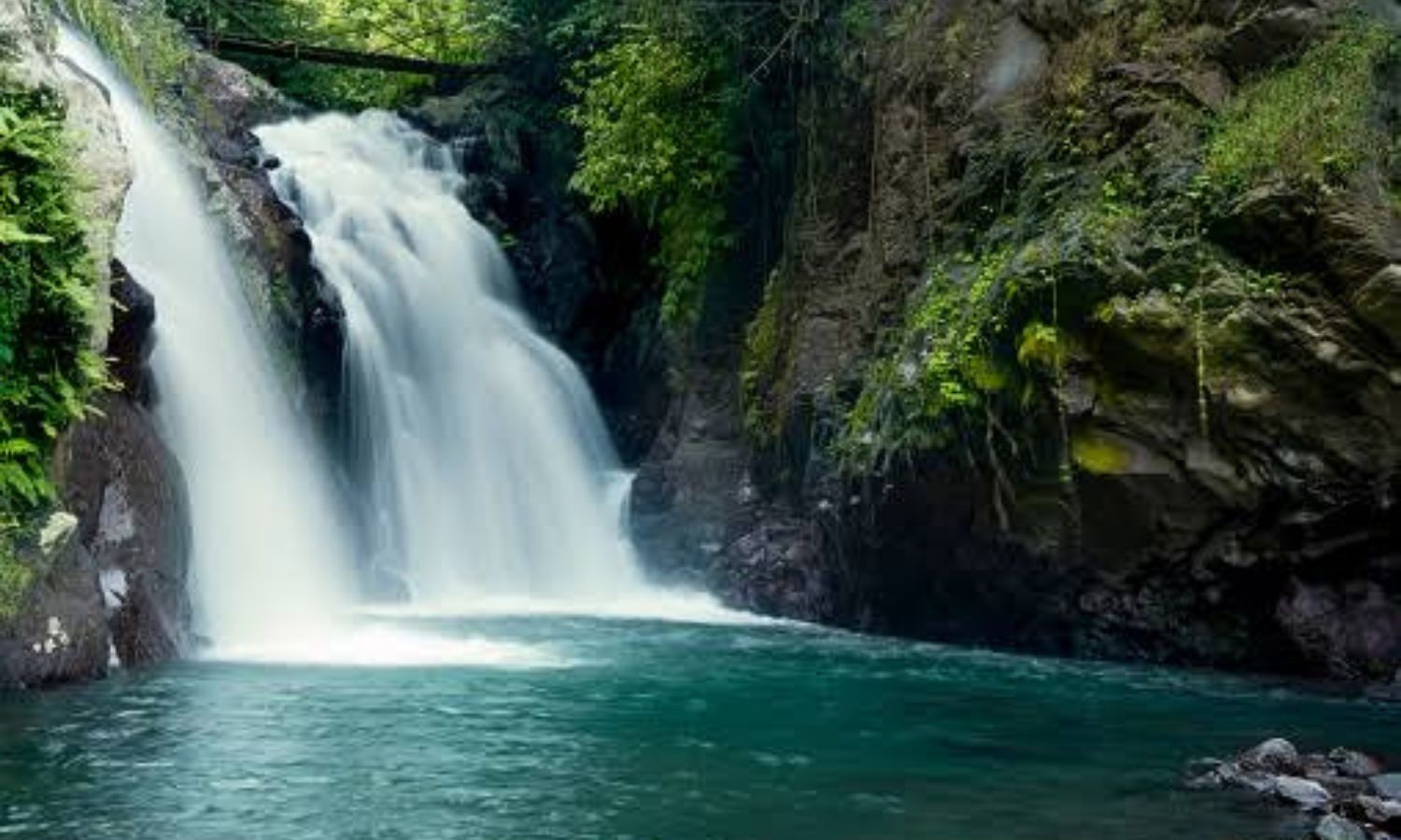 Air Terjun Aling-Aling