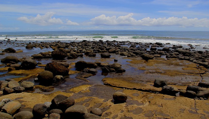 Pantai Yeh Leh