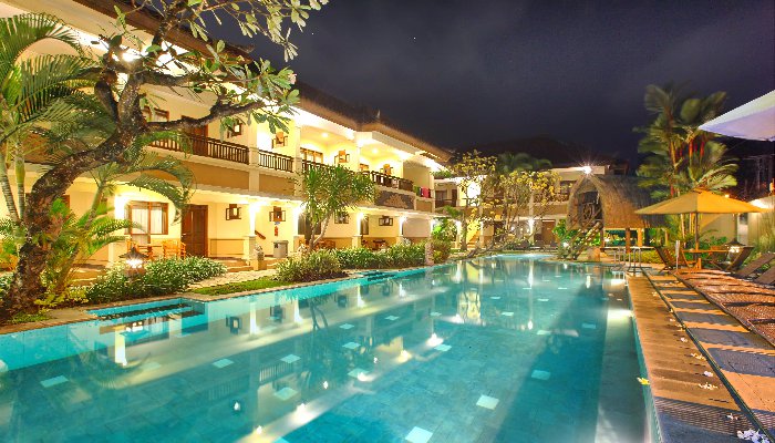 hotel jambuluwuk seminyak bali