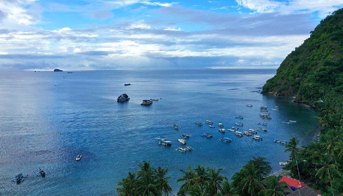 Pantai Labuhan Amuk