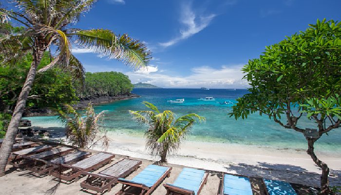 Pantai Padang Bai Bali m