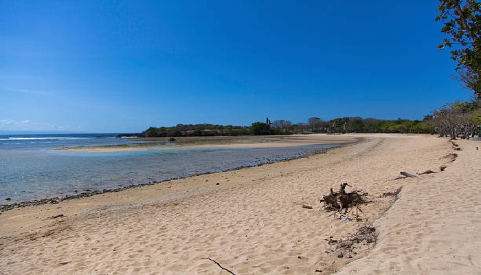 Pantai Mengiat Nusa Dua