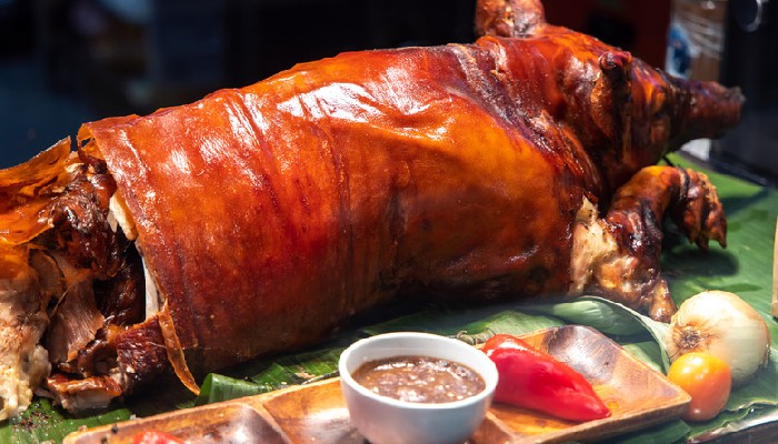 kuliner Babi guling yang wajib dikunjungi di Bali