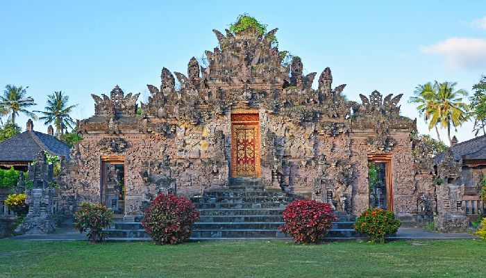 Pura Beji Sangsit