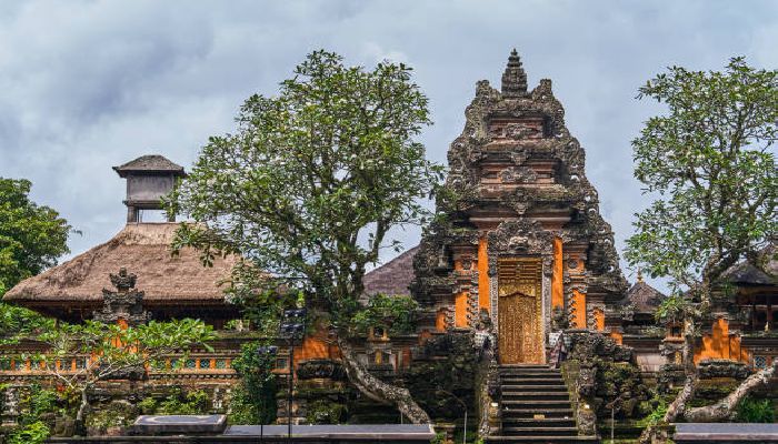 Pura Taman Saraswati