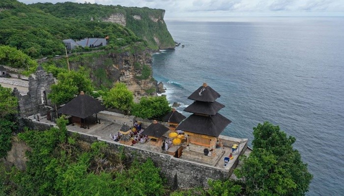 paket liburan ke Bali untuk 2 orang