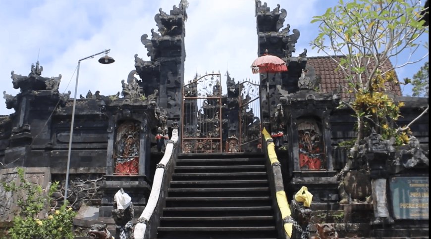 Pura Luhur Pucak Bukit Rangda
