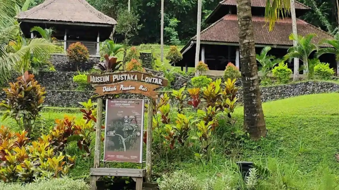 Museum Pustaka Lontar Desa Wisata Dukuh Penabuh