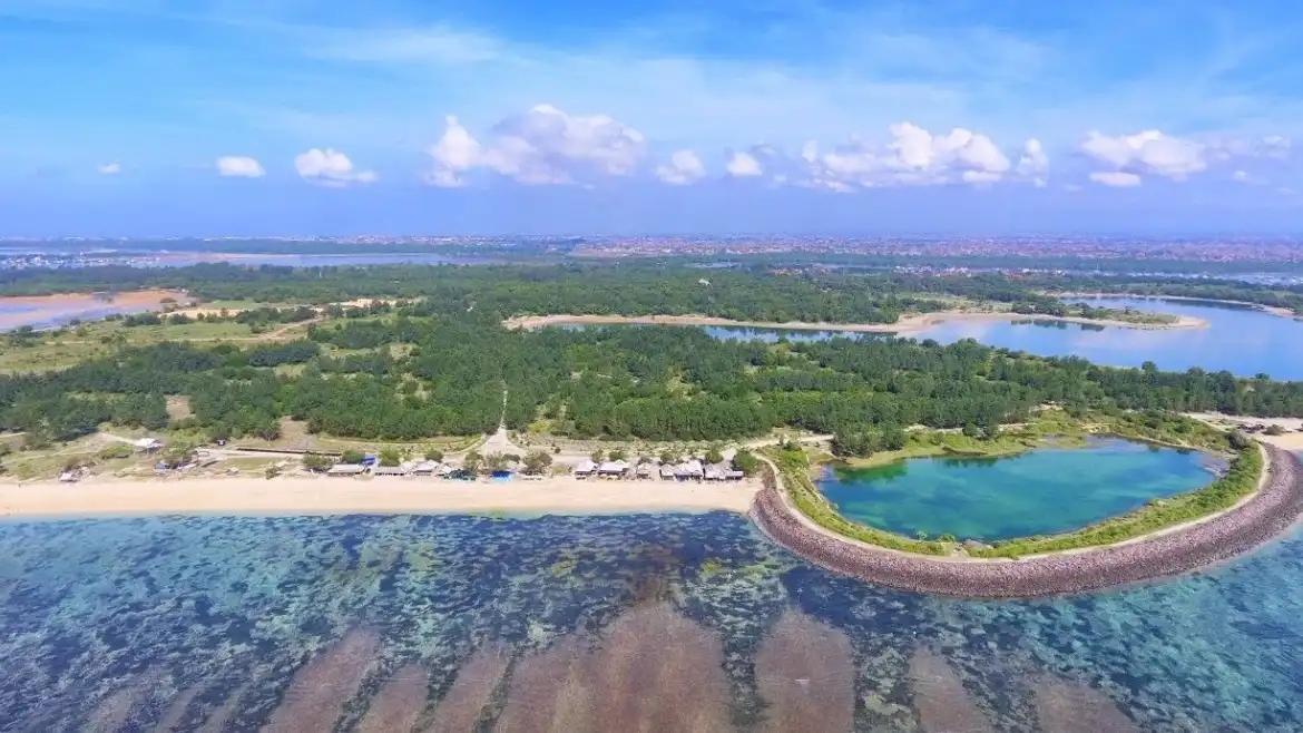 Pantai Serangan Bali