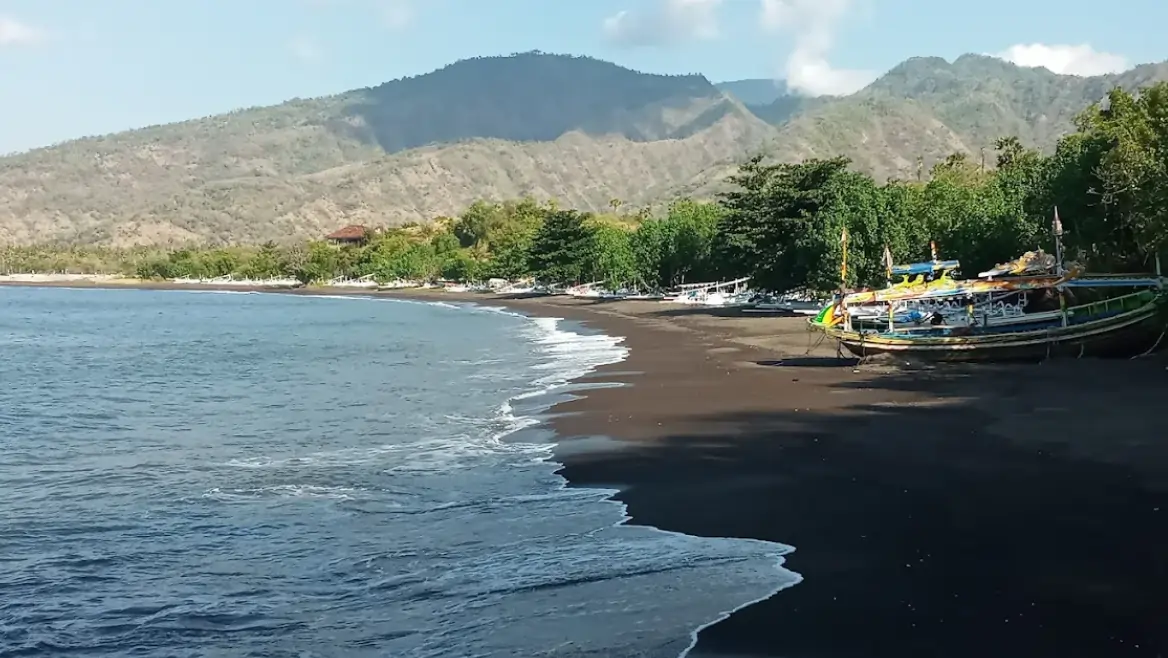pantai bebayu