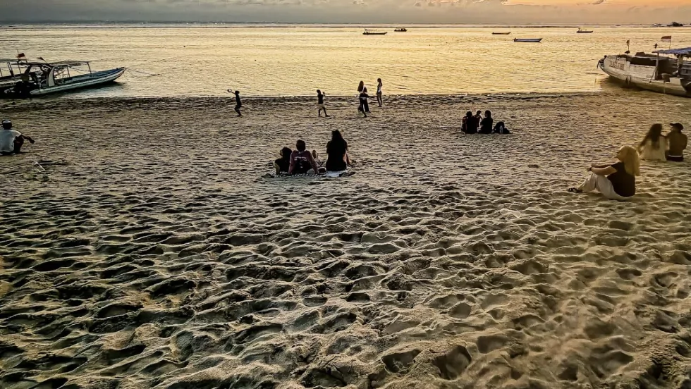 Fasilitas di Sekitar Pantai