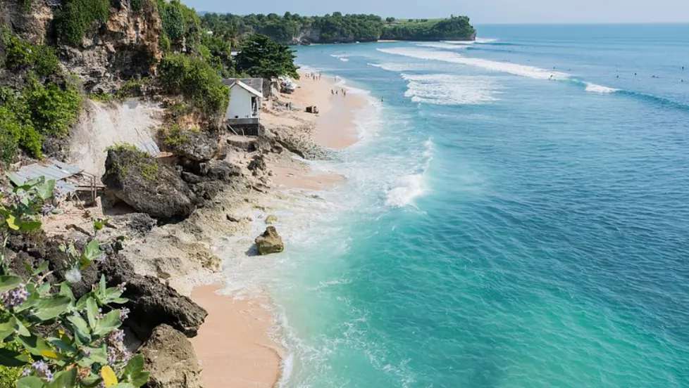 Keuntungan ke Bali Naik Kereta Api